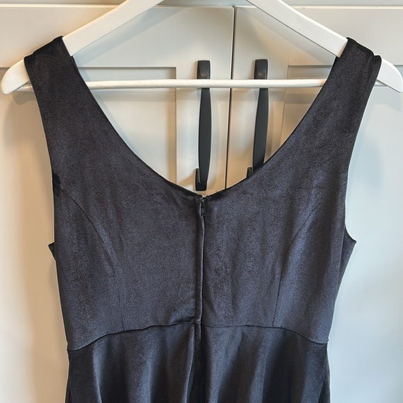 Modcloth Fervour Zesty Festivities Velvet Dress in Onyx Large Sleeveless Pockets - Picture 7 of 16
